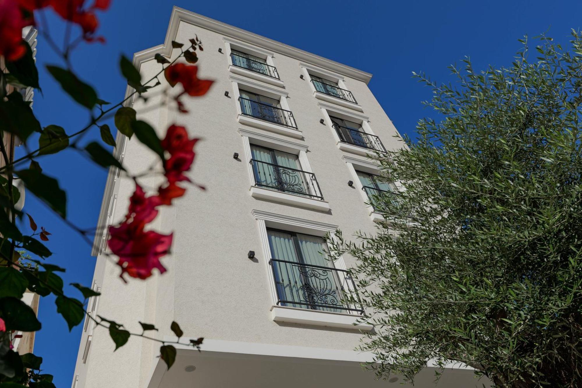 Hotel Central Vlora Kültér fotó