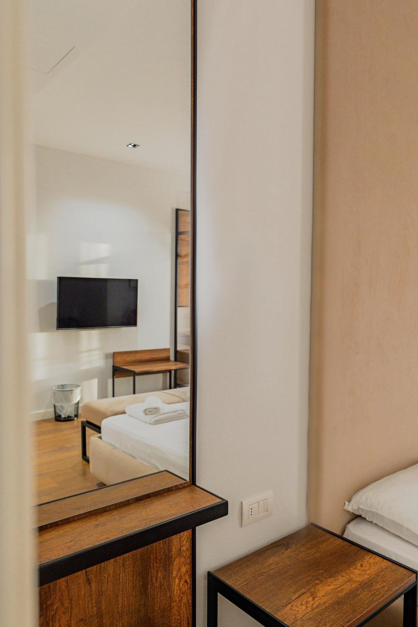 Hotel Central Vlora Kültér fotó