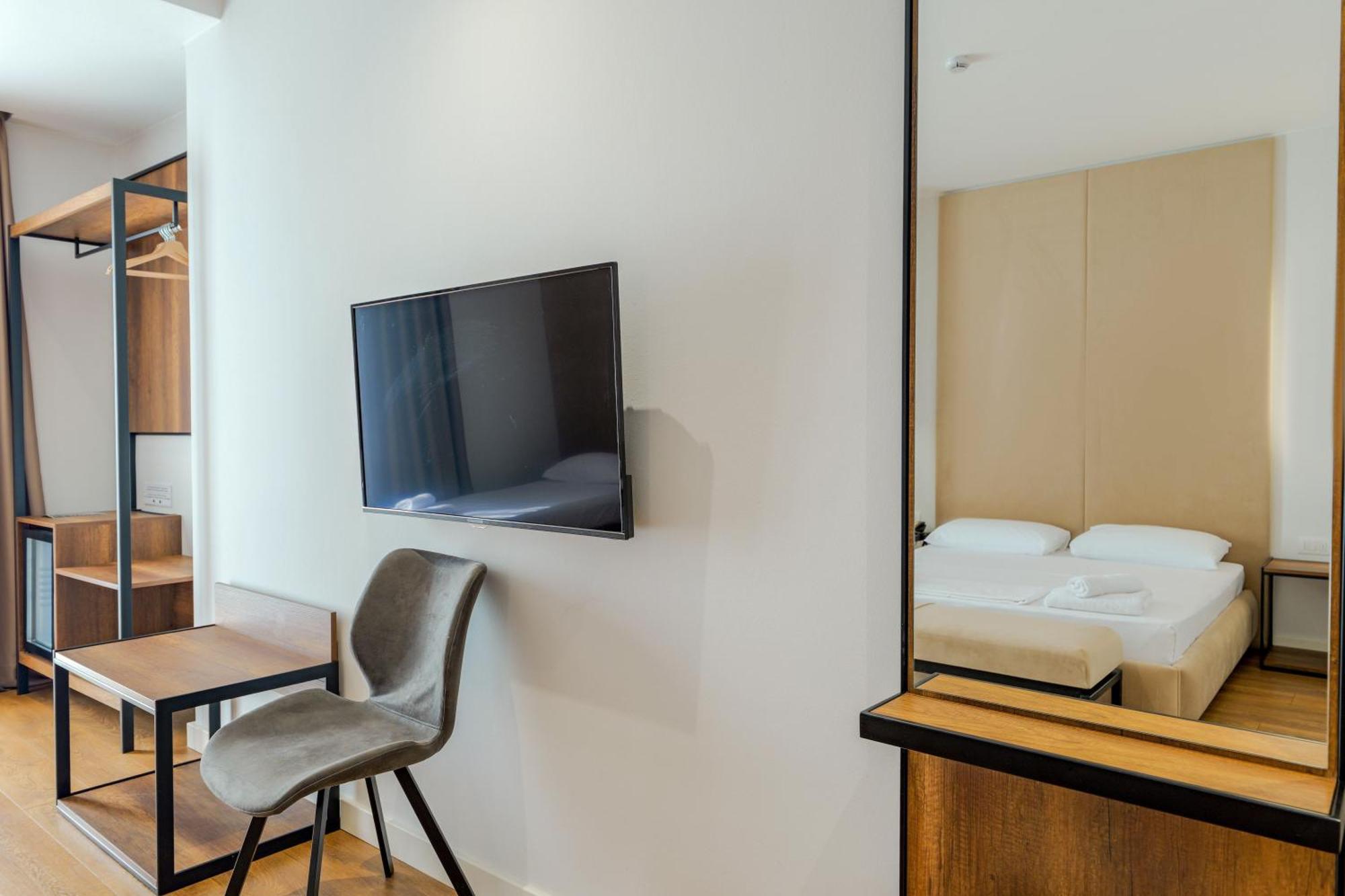 Hotel Central Vlora Kültér fotó