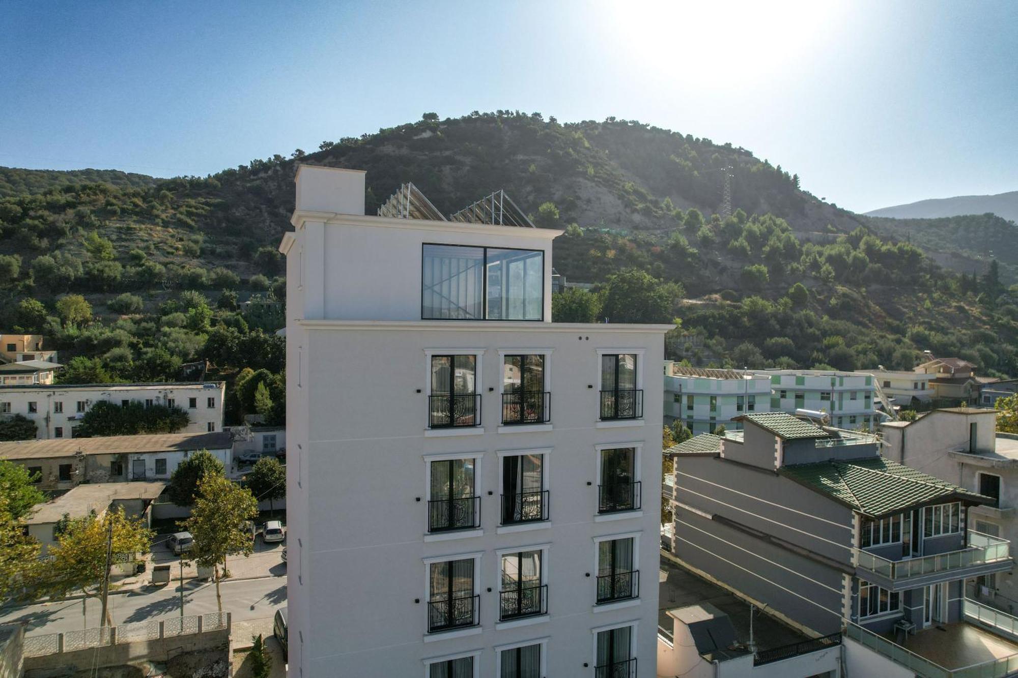 Hotel Central Vlora Kültér fotó