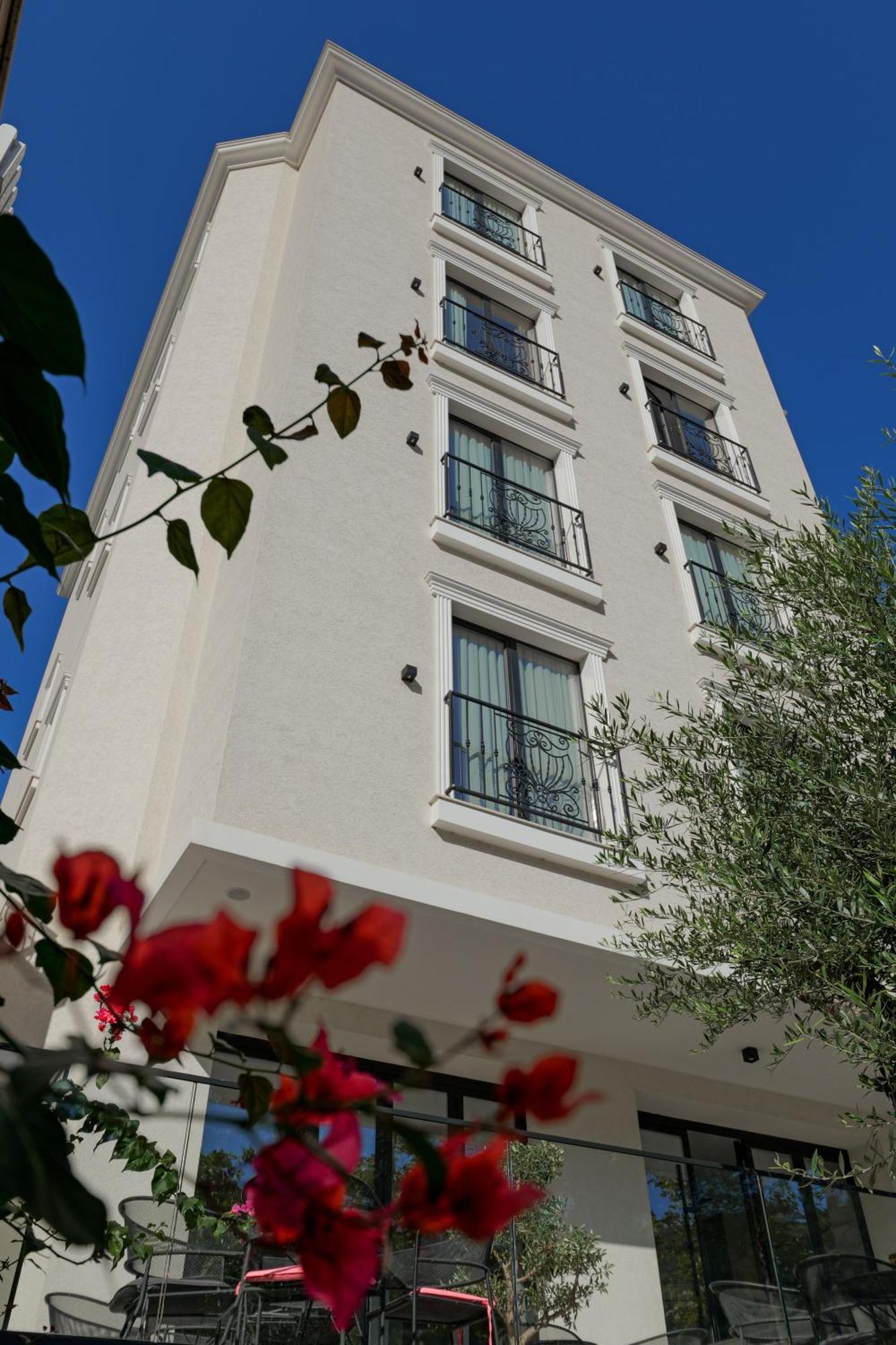 Hotel Central Vlora Kültér fotó