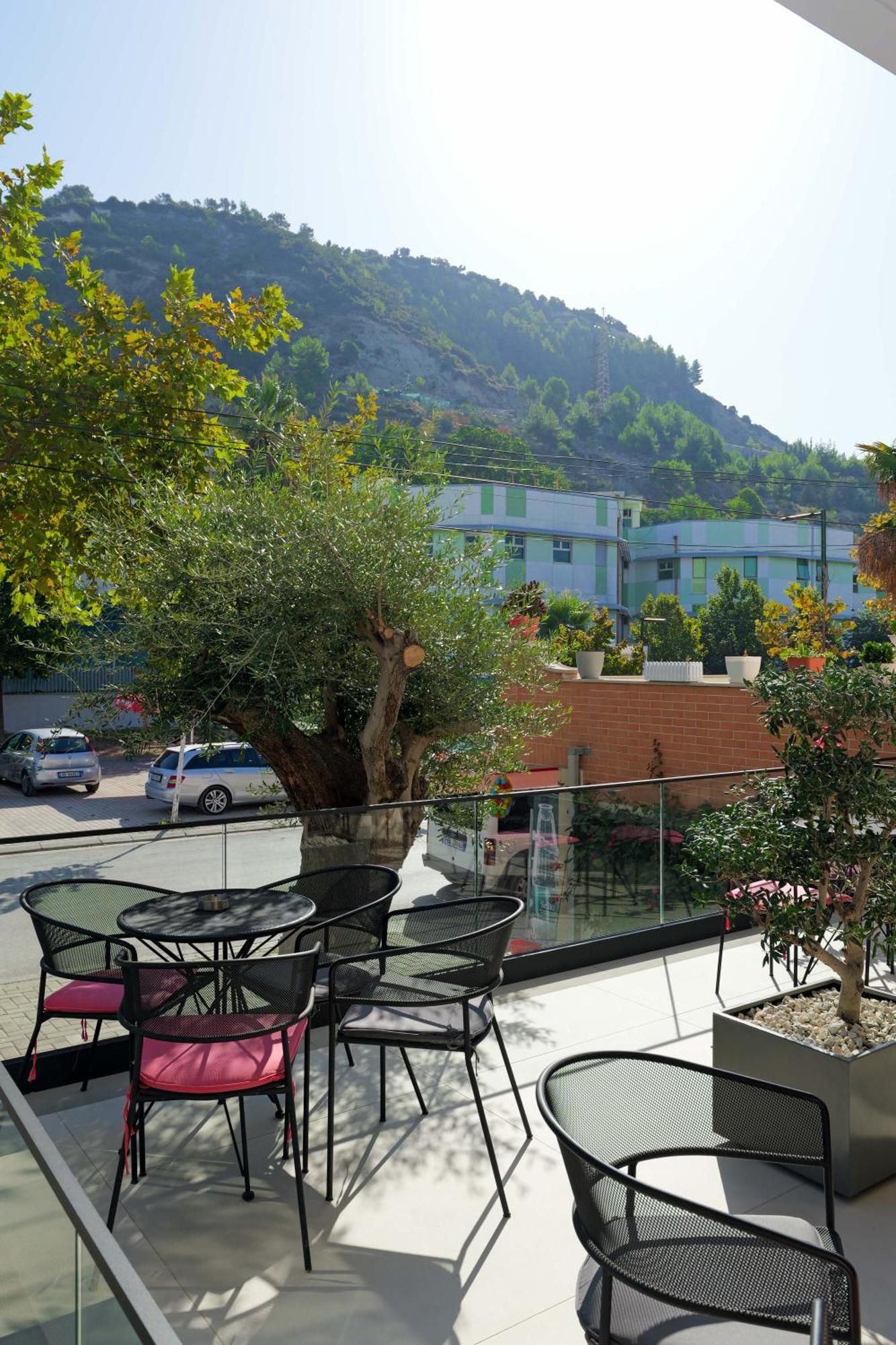 Hotel Central Vlora Kültér fotó