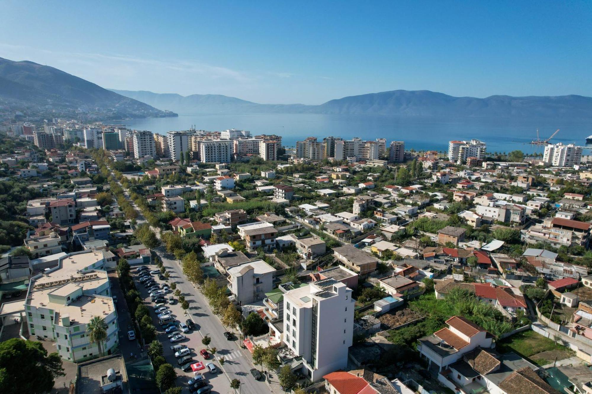 Hotel Central Vlora Kültér fotó